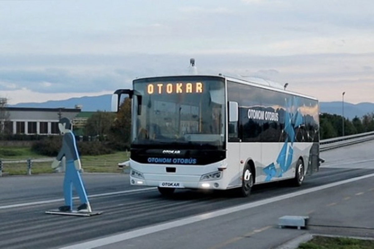 Türkiye'nin Sürücüsüz Otobüsü Testleri Geçti