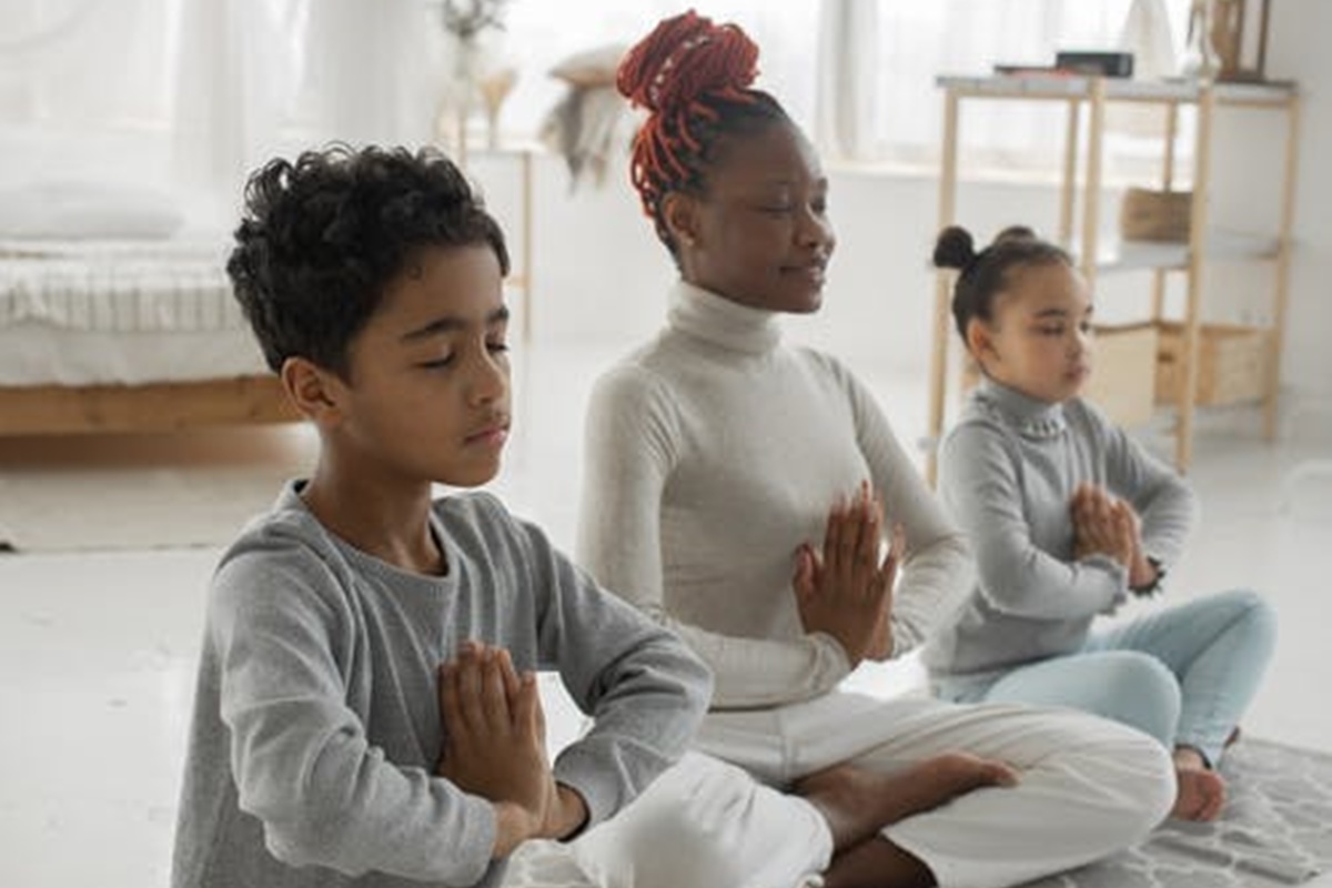 Raja Yoga Meditasyonu Nedir?